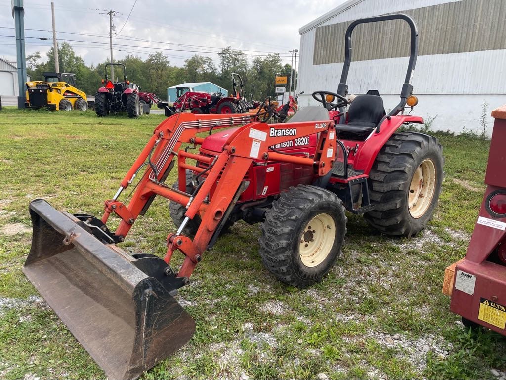 2008 Branson 3820i Equipment Image0