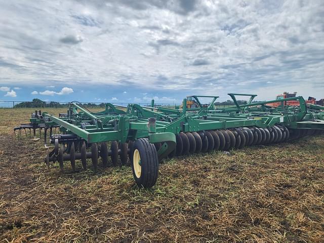 Image of John Deere 2310 equipment image 1