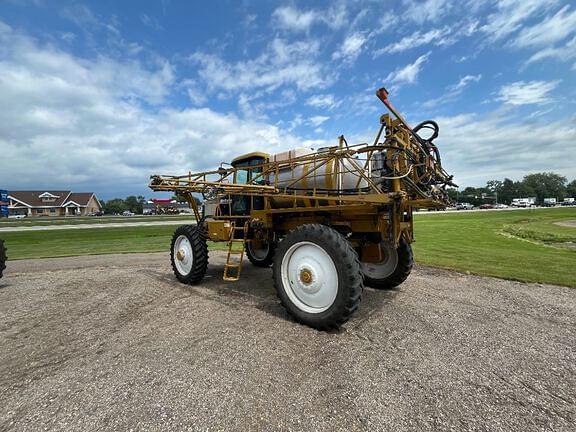 Image of Ag-Chem Rogator SS1074 equipment image 3
