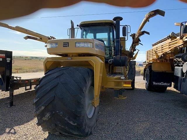 Image of Ag-Chem Terra-Gator 8203 equipment image 2