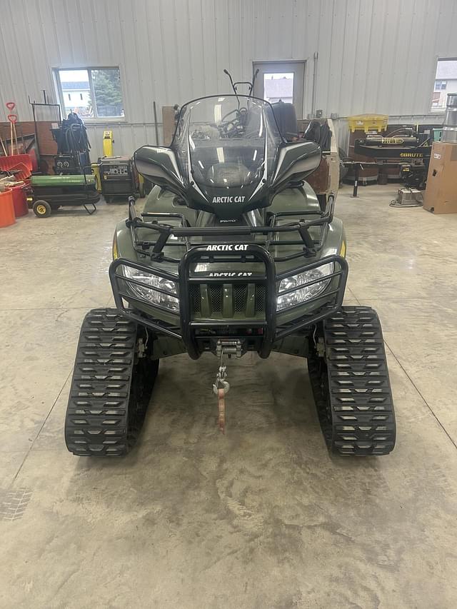 Image of Arctic Cat 700 equipment image 2