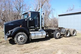 Main image Kenworth T800