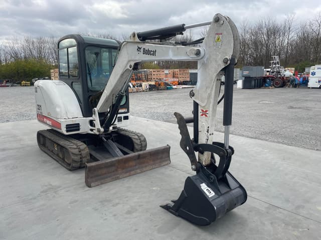 Image of Bobcat 331 equipment image 1