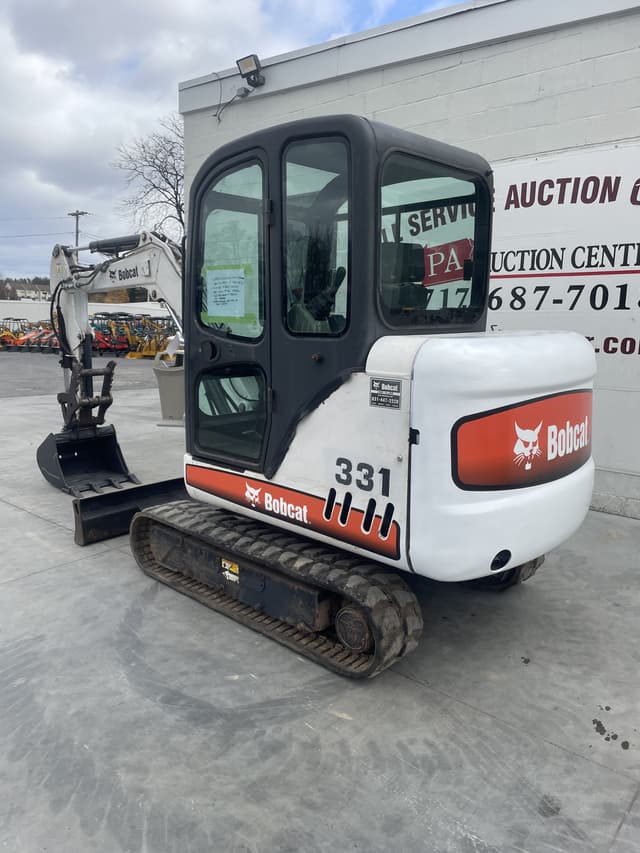 Image of Bobcat 331 equipment image 3