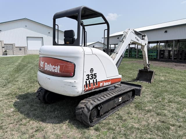 Image of Bobcat 335 equipment image 4