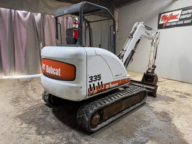 Image of Bobcat 335 equipment image 4