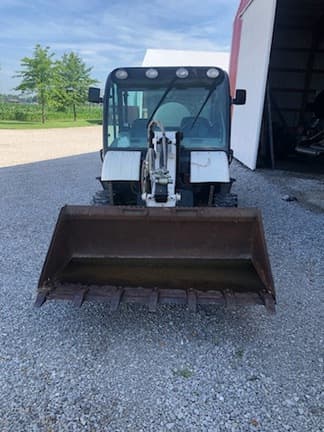 Image of Bobcat Toolcat 5600 equipment image 1