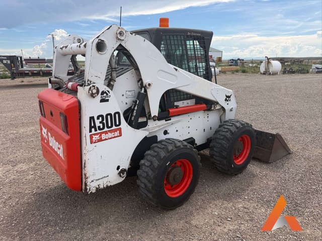 Image of Bobcat A300 equipment image 4