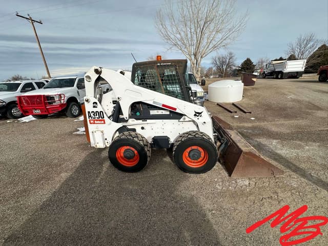 Image of Bobcat A300 equipment image 2