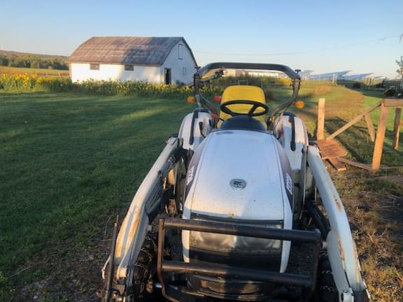 Image of Bobcat CT230 equipment image 2