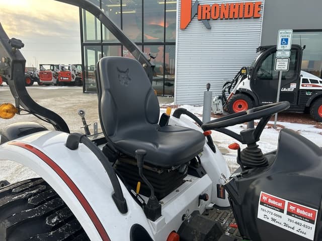 Image of Bobcat CT235 equipment image 2