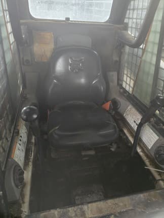 Image of Bobcat S160 equipment image 4
