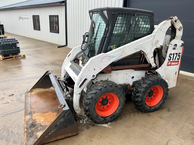 Image of Bobcat S175 equipment image 2