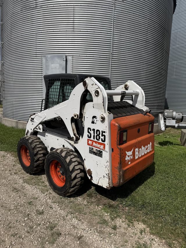 Image of Bobcat S185 equipment image 3