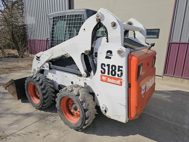 Image of Bobcat S185 equipment image 4