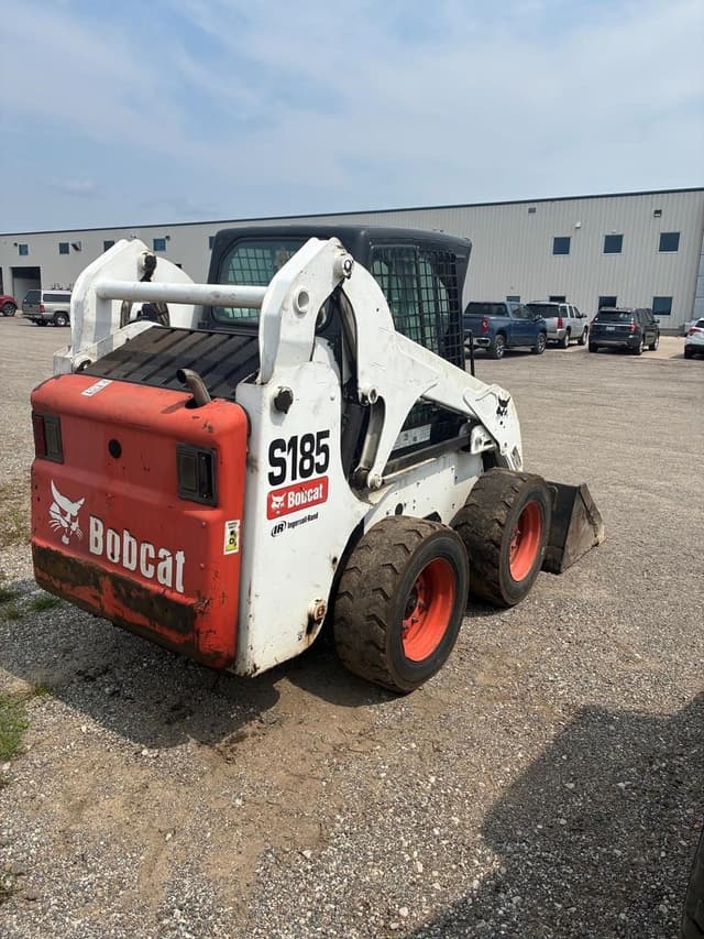 Image of Bobcat S185 equipment image 3