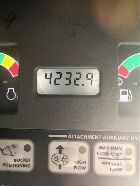 Image of Bobcat S185 equipment image 3