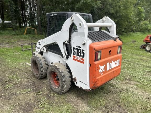 Image of Bobcat S185 equipment image 2