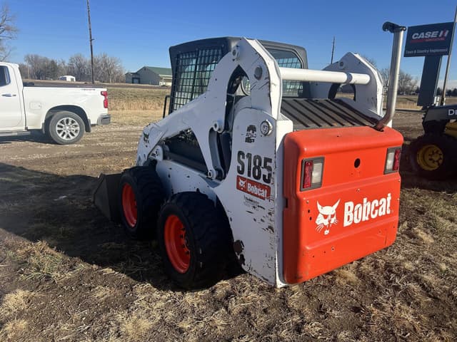 Image of Bobcat S185 equipment image 3