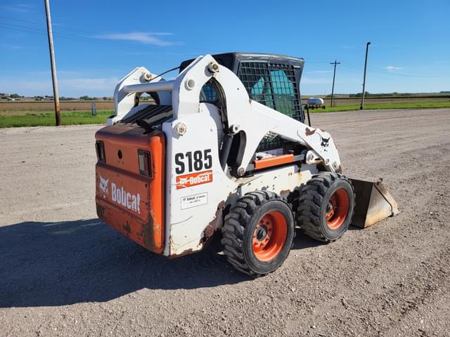 Image of Bobcat S185 equipment image 2