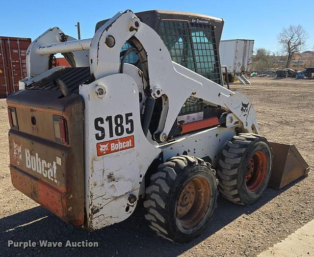 Image of Bobcat S185 equipment image 4