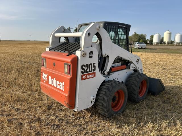 Image of Bobcat S205 equipment image 2