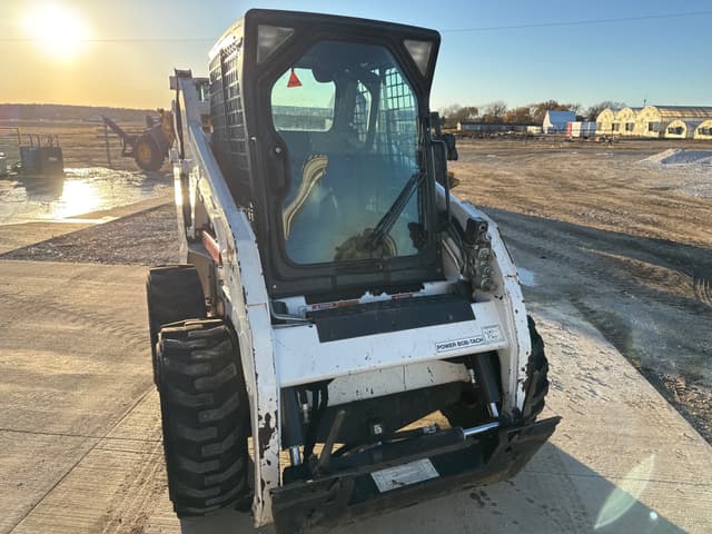 Image of Bobcat S205 equipment image 1