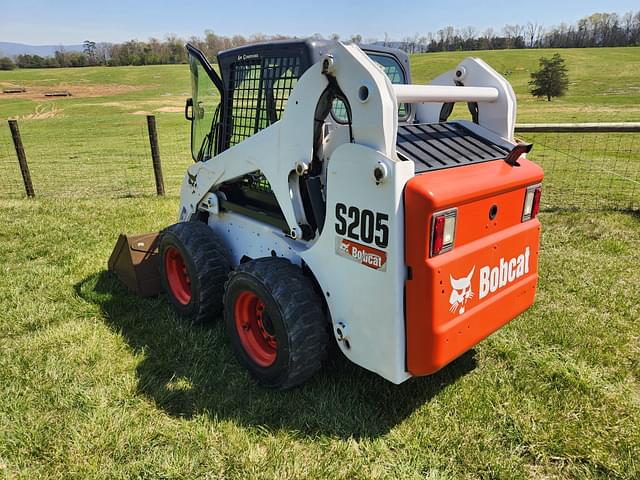 Image of Bobcat S205 equipment image 3