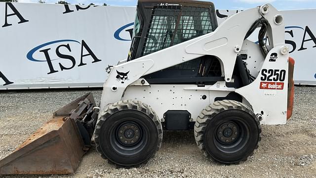 Image of Bobcat S250 equipment image 1