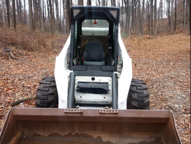 Image of Bobcat S300 equipment image 4