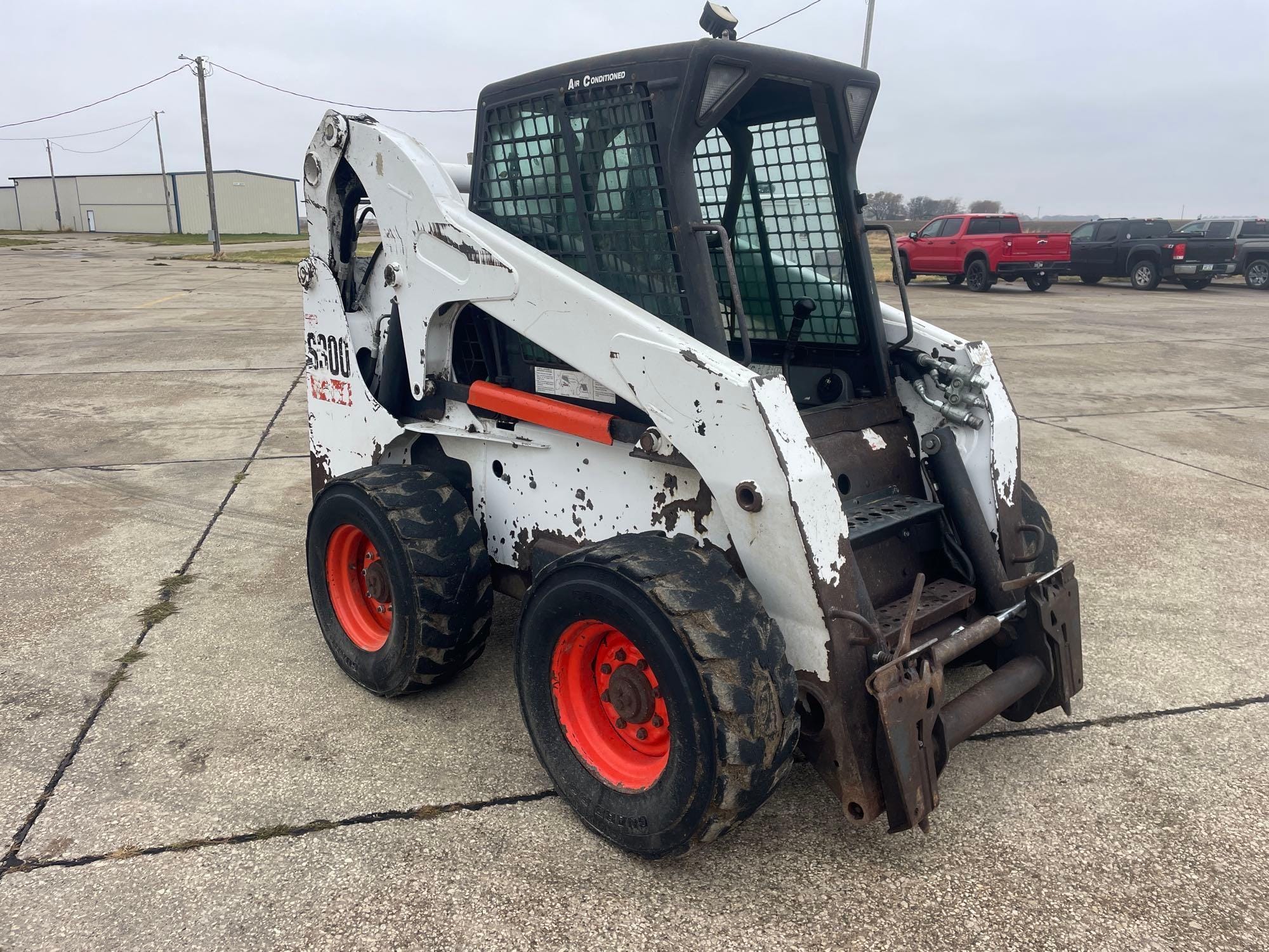 2008 Bobcat S300 Equipment Image0
