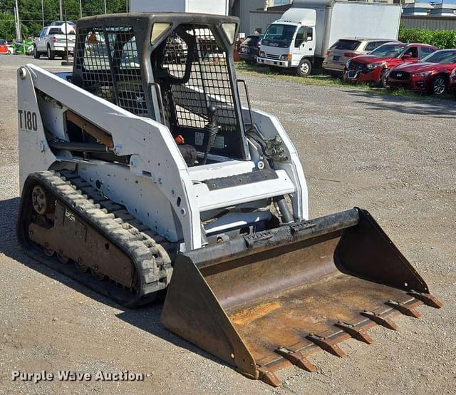 Image of Bobcat T180 equipment image 2