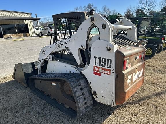 Image of Bobcat T190 equipment image 3