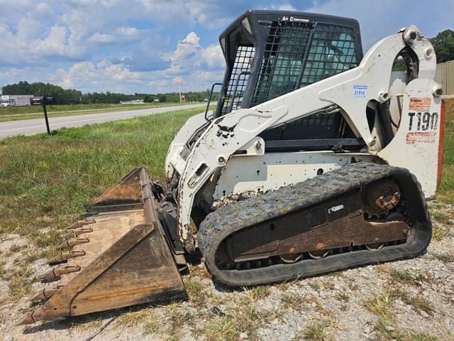 Image of Bobcat T190 equipment image 3