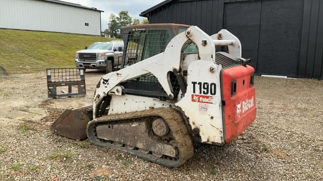 Image of Bobcat T190 equipment image 2