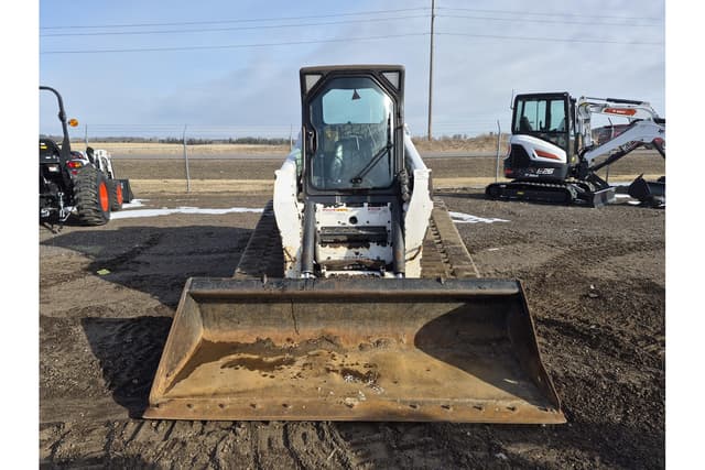Image of Bobcat T250 equipment image 3