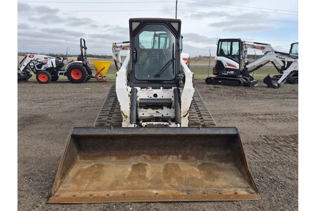 Image of Bobcat T250 equipment image 2