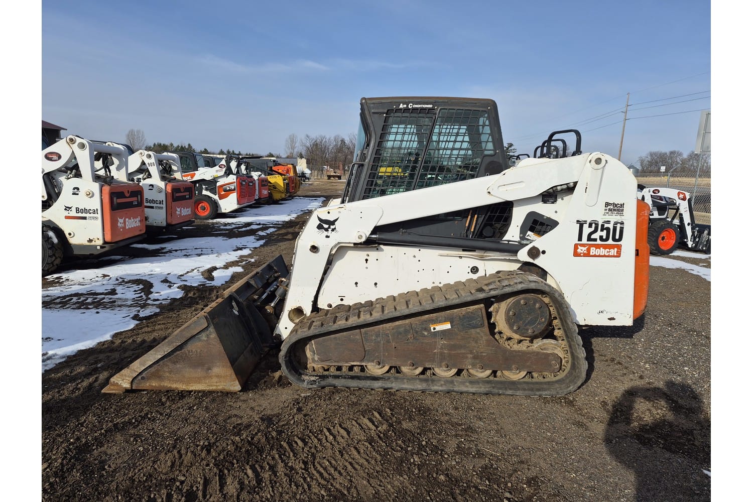 2008 Bobcat T250 Equipment Image0