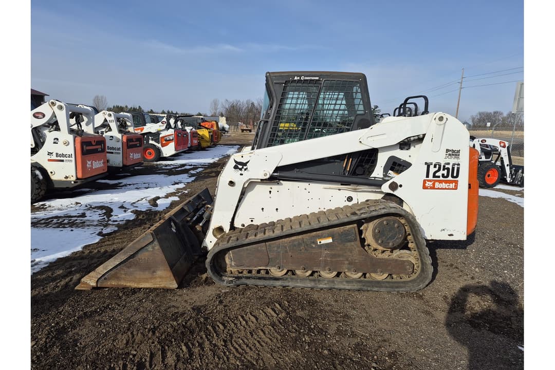 Image of Bobcat T250 Primary image