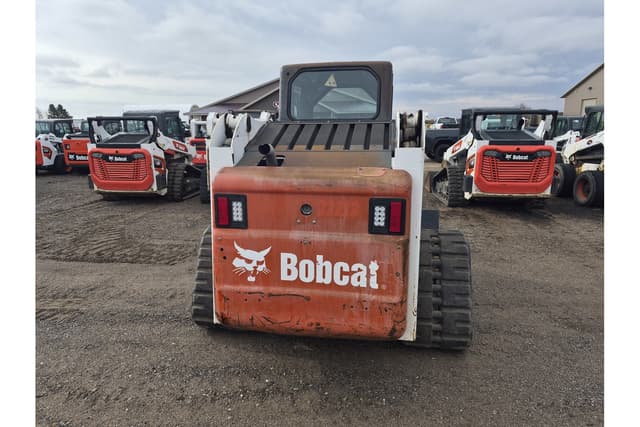 Image of Bobcat T250 equipment image 3