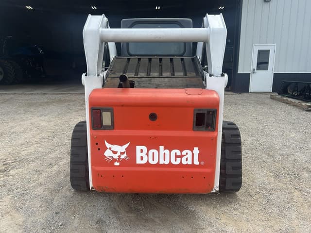Image of Bobcat T300 equipment image 2