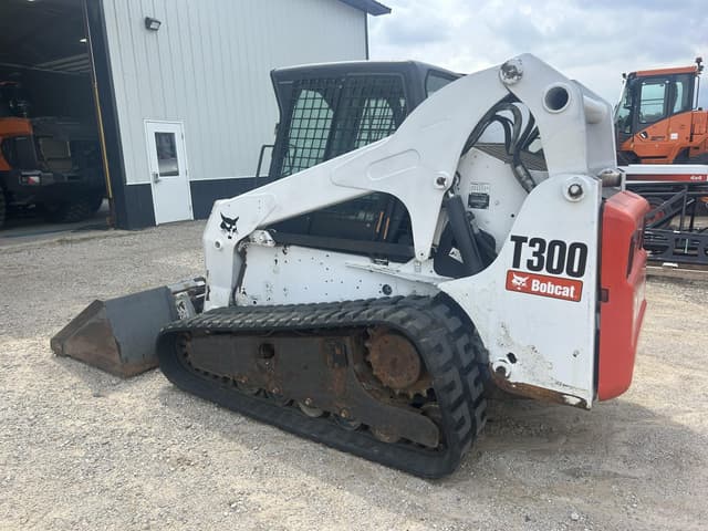 Image of Bobcat T300 equipment image 1