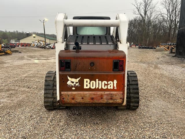 Image of Bobcat T320 equipment image 2