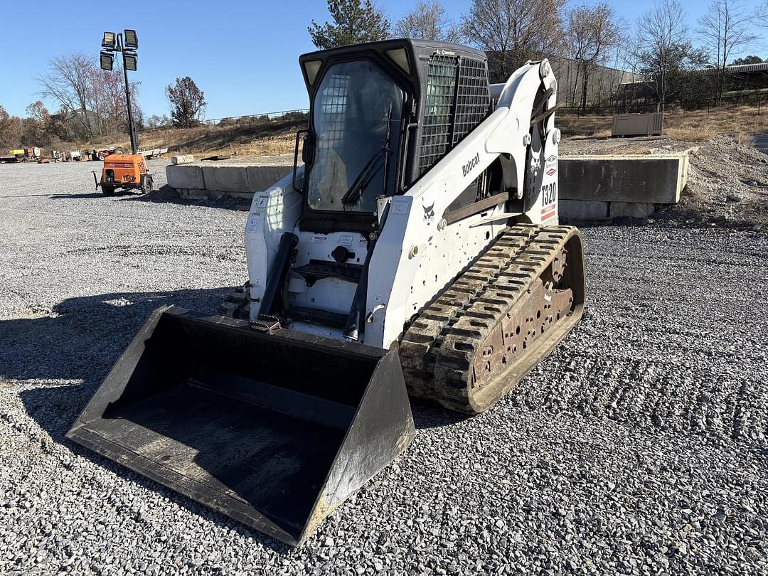 Image of Bobcat T320 Primary image