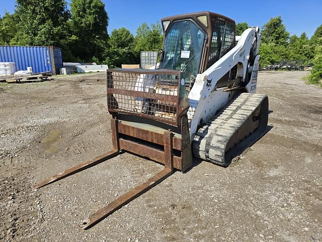 Image of Bobcat T320 equipment image 3