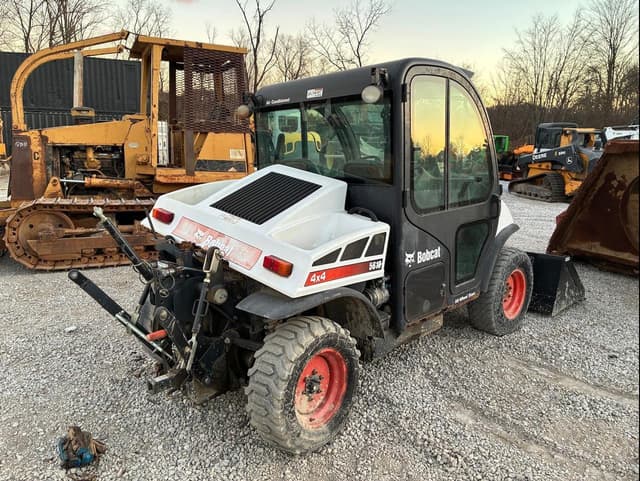 Image of Bobcat Toolcat 5610 equipment image 4