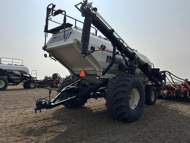 Image of Bourgault 5710 equipment image 4