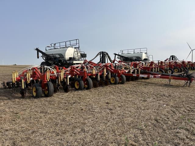 Image of Bourgault 5710 equipment image 2