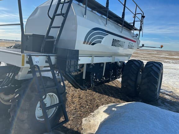 Image of Bourgault 5710 equipment image 4