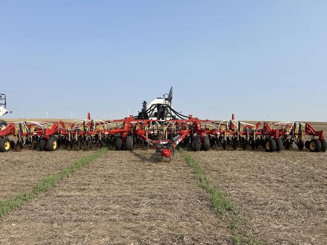Image of Bourgault 5710 equipment image 1